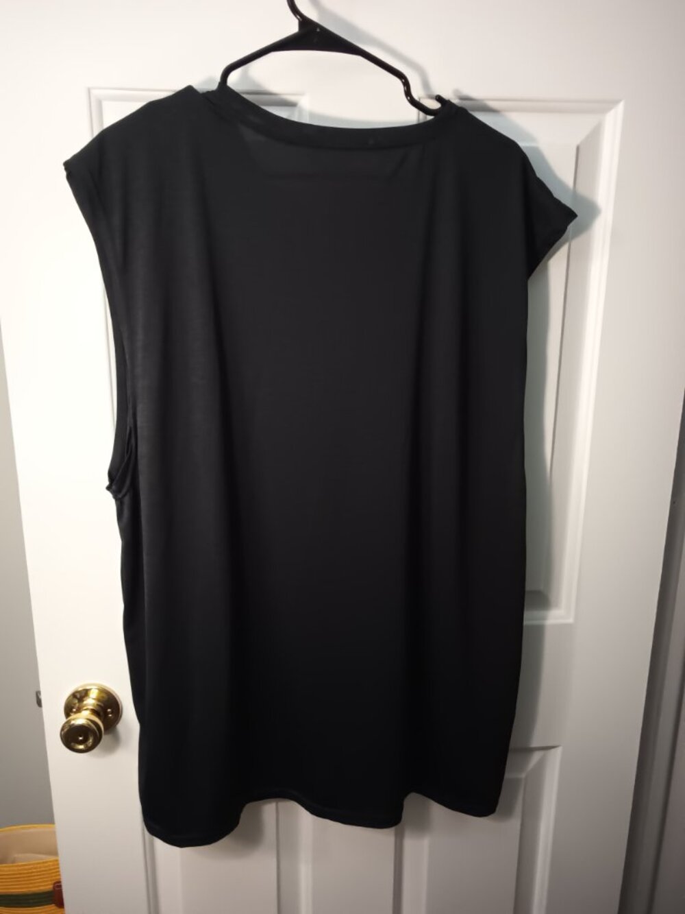 Mens Black Performance Tank - Picture 2 of 3